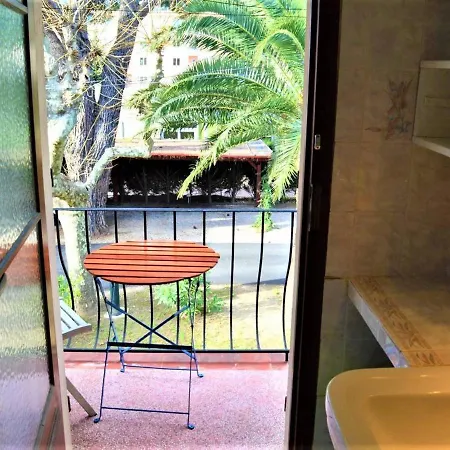 2 Pieces Avec Terrasse, Proche Et Centre-ville A Cavalaire-sur-mer, Parking Inclus - Fr-1-226b-19 Apartment